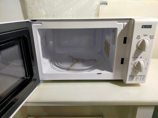【サテライト】 電子レンジ ヤマダ電機 17L YWM-M17GW6
2020年製