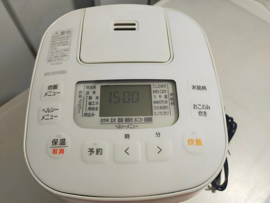 【サテライト】 炊飯器 アイリスオーヤマ 3合炊き RC-ME30-W
2021年製