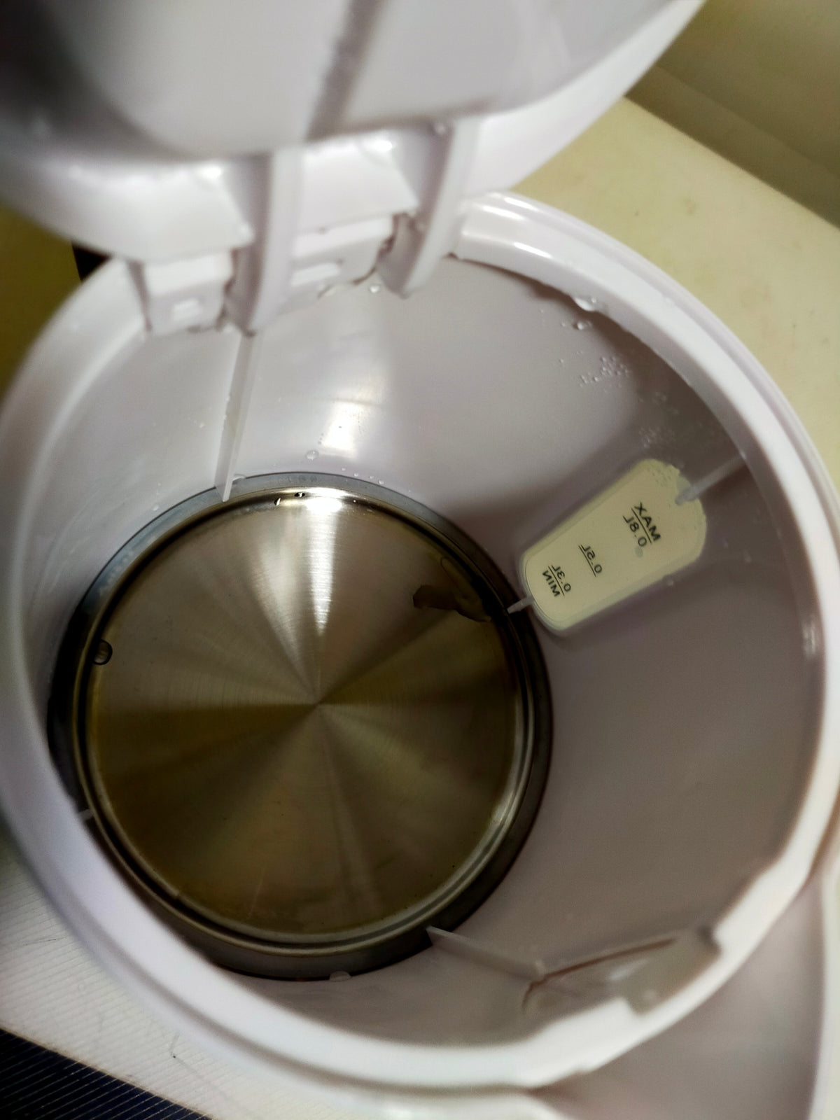 【サテライト】 電気ケトル ヒロコーポレーション 0.8L KTK-08