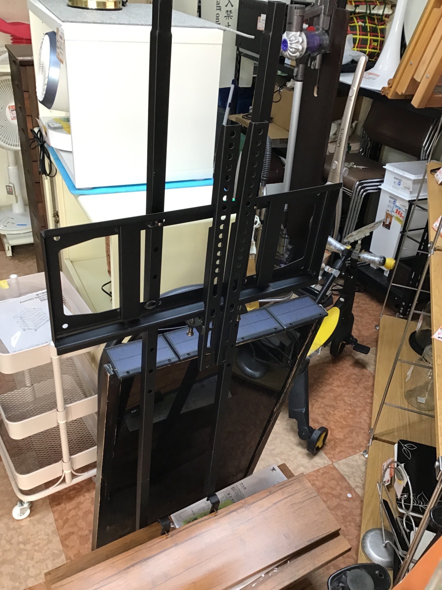 【深草店】 TVラック　RTTV-6032　幅60㎝　奥行32㎝　高さ230～260㎝