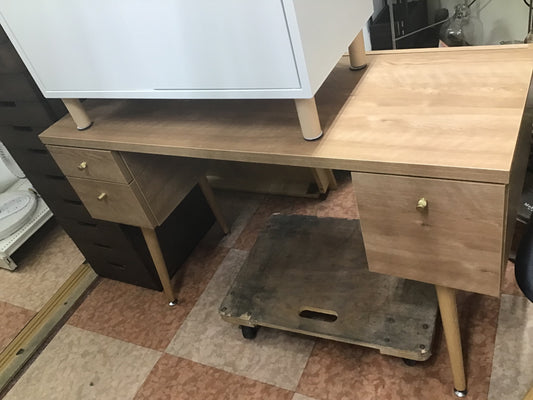 【深草店】 テーブル　幅110㎝　奥行49㎝　高さ72㎝