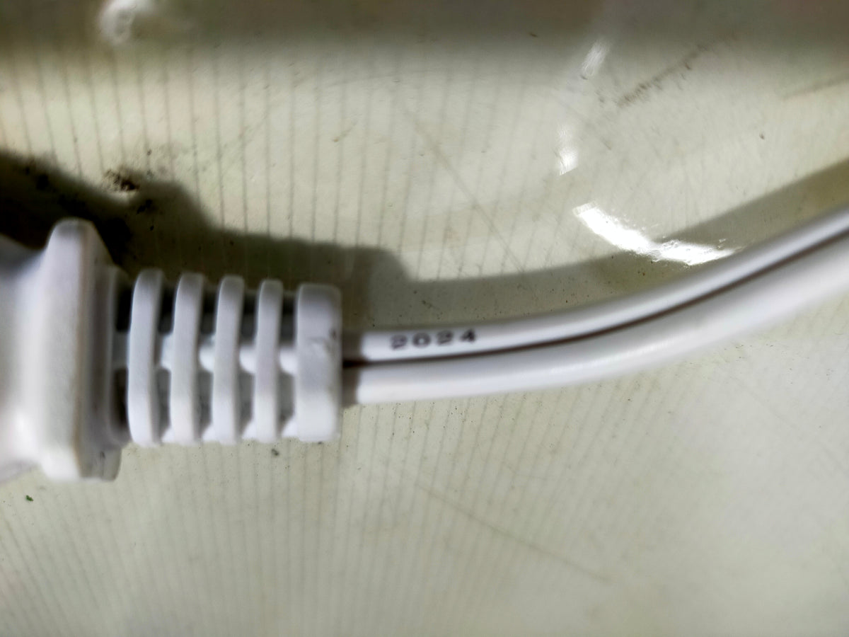 【サテライト】 電気ケトル ヒロコーポレーション 0.8L KTK-08  2024年製
