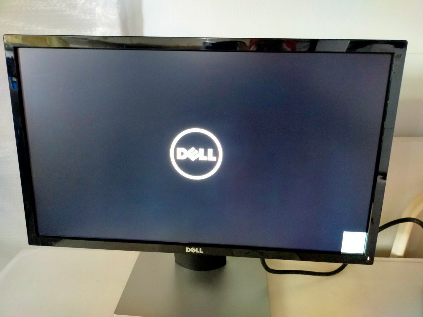 【サテライト】 PCモニター ゲーミングモニター DELL 23.6インチ SE2417HG