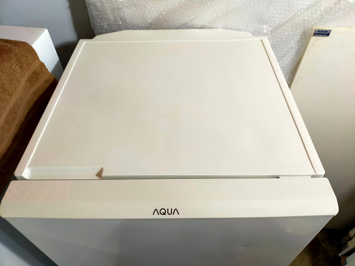 【サテライト】冷蔵庫 アクア AQR-E13J-W 126L 2020年製