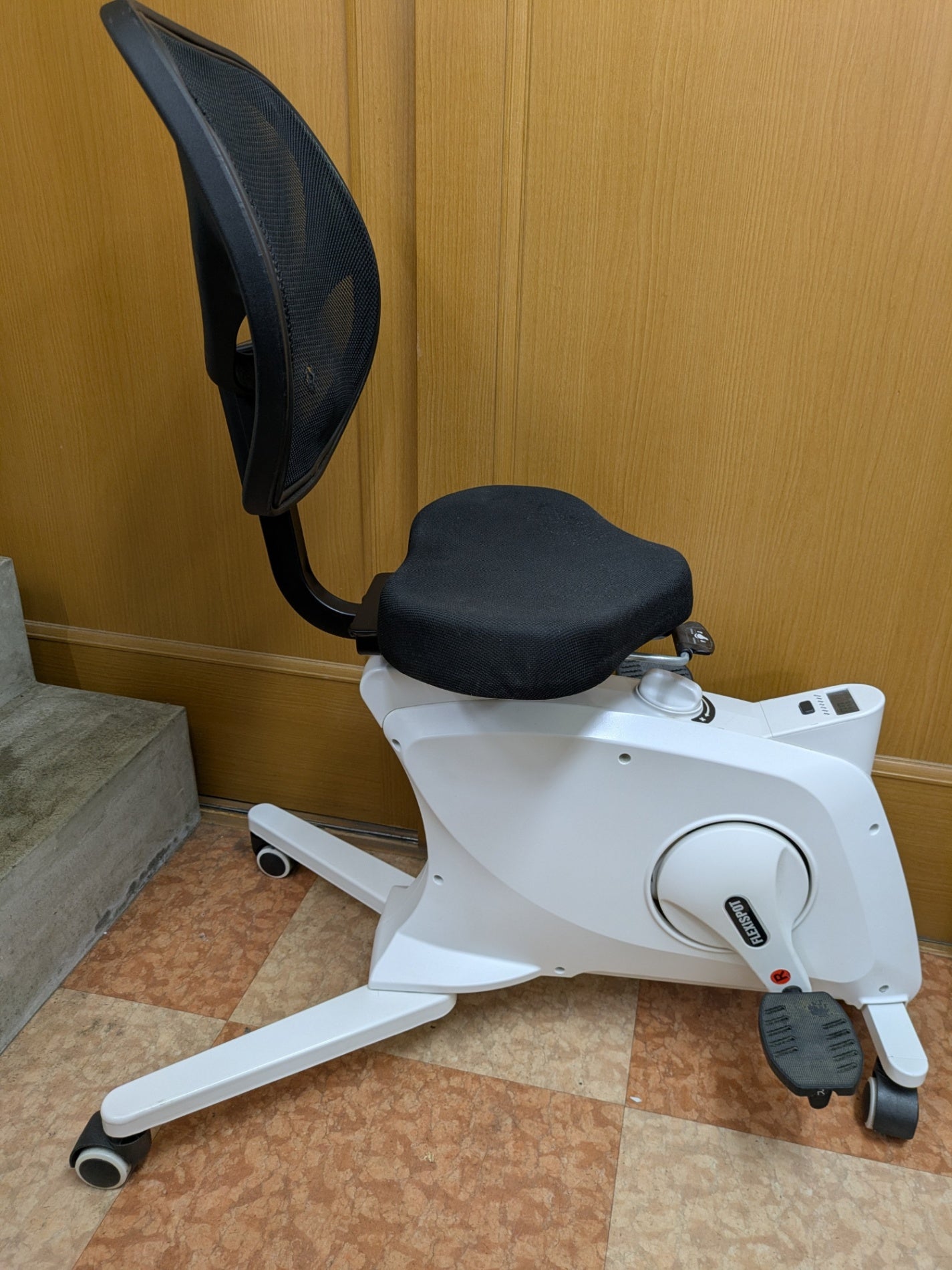 【深草店】 FLEXISPOT フィットネスバイクチェア