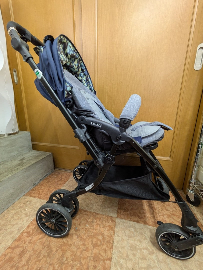 【深草店】 ベビーカー　コンビ　スゴカルスイッチプラス　安全基準A型