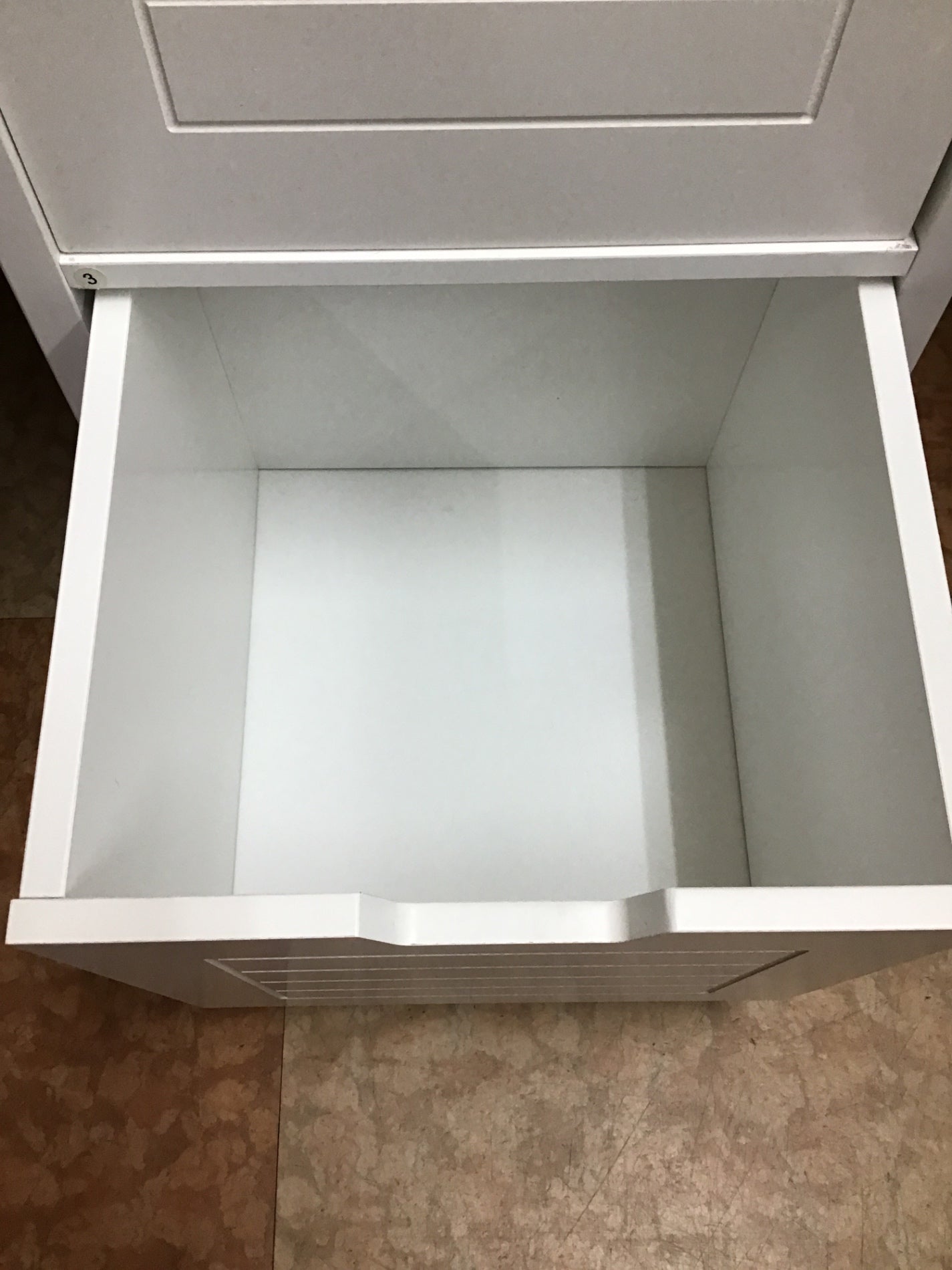 【深草店】 収納棚　幅30㎝　奥行30㎝　高さ145㎝