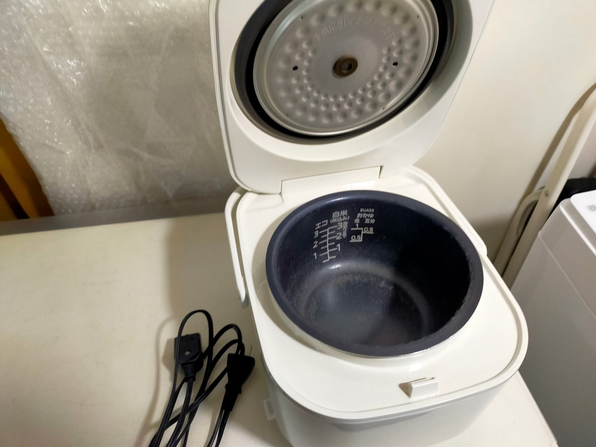 【サテライト】 炊飯器 タイガー 3合炊き JBU-A551  2019年製