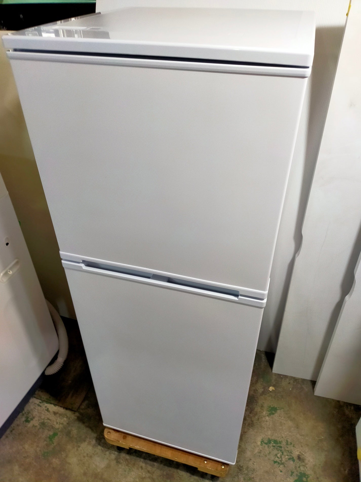 【深草店】冷蔵庫 アビテラックス AR-131 139L 2024年製