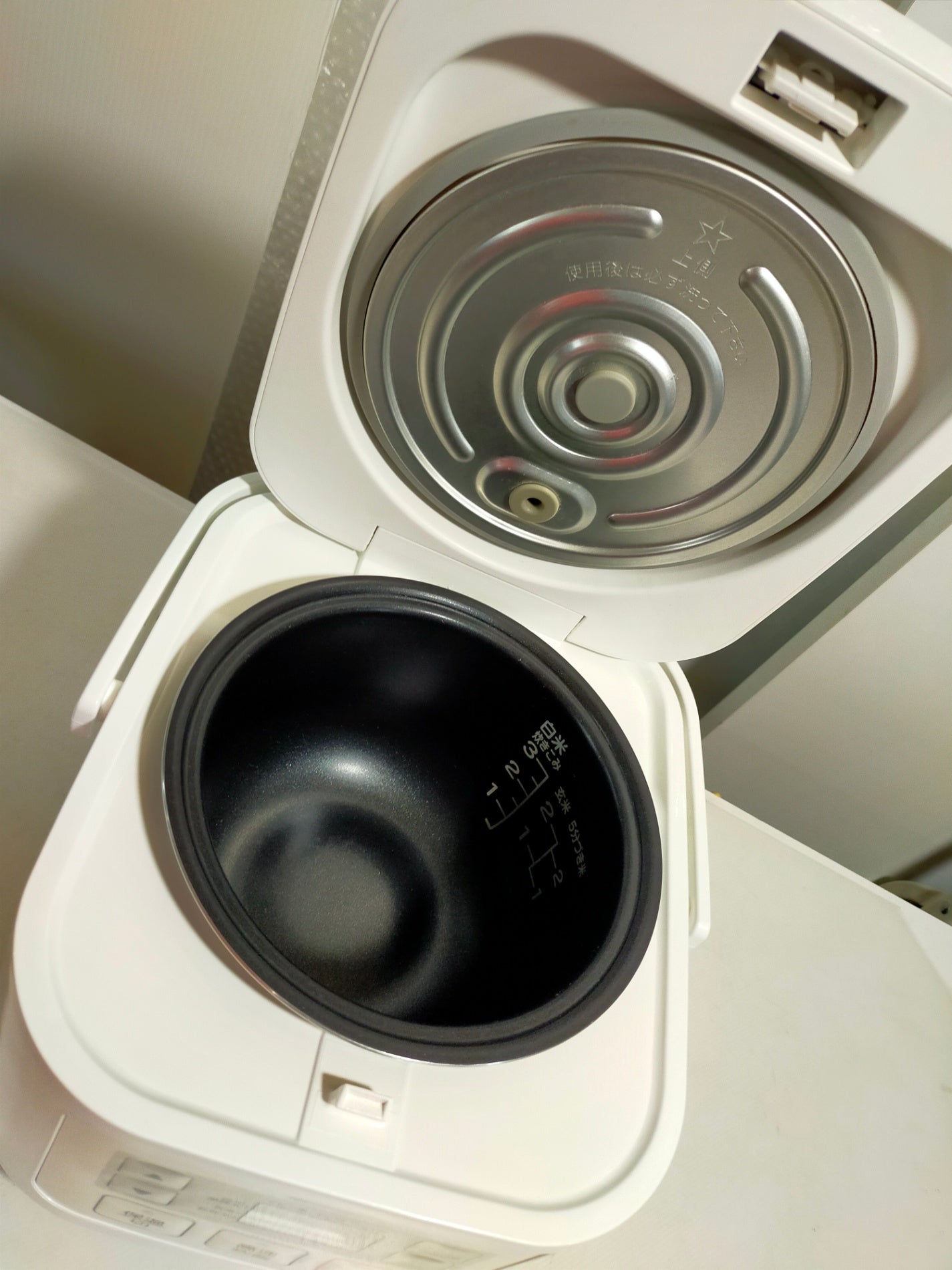 【サテライト】 炊飯器 ニトリ 3合炊き SN-A5WH  2020年製