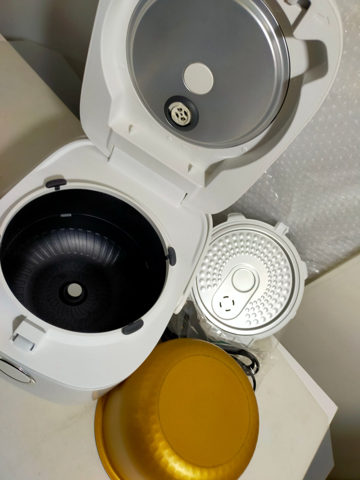 【サテライト】 IH炊飯器 東芝 3合炊き RC-5XE5  2019年製