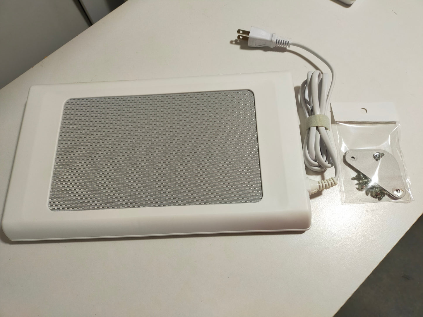 【サテライト】 くっつけられるマグネットヒーター ニトリ EH-N-21806H  2022年製