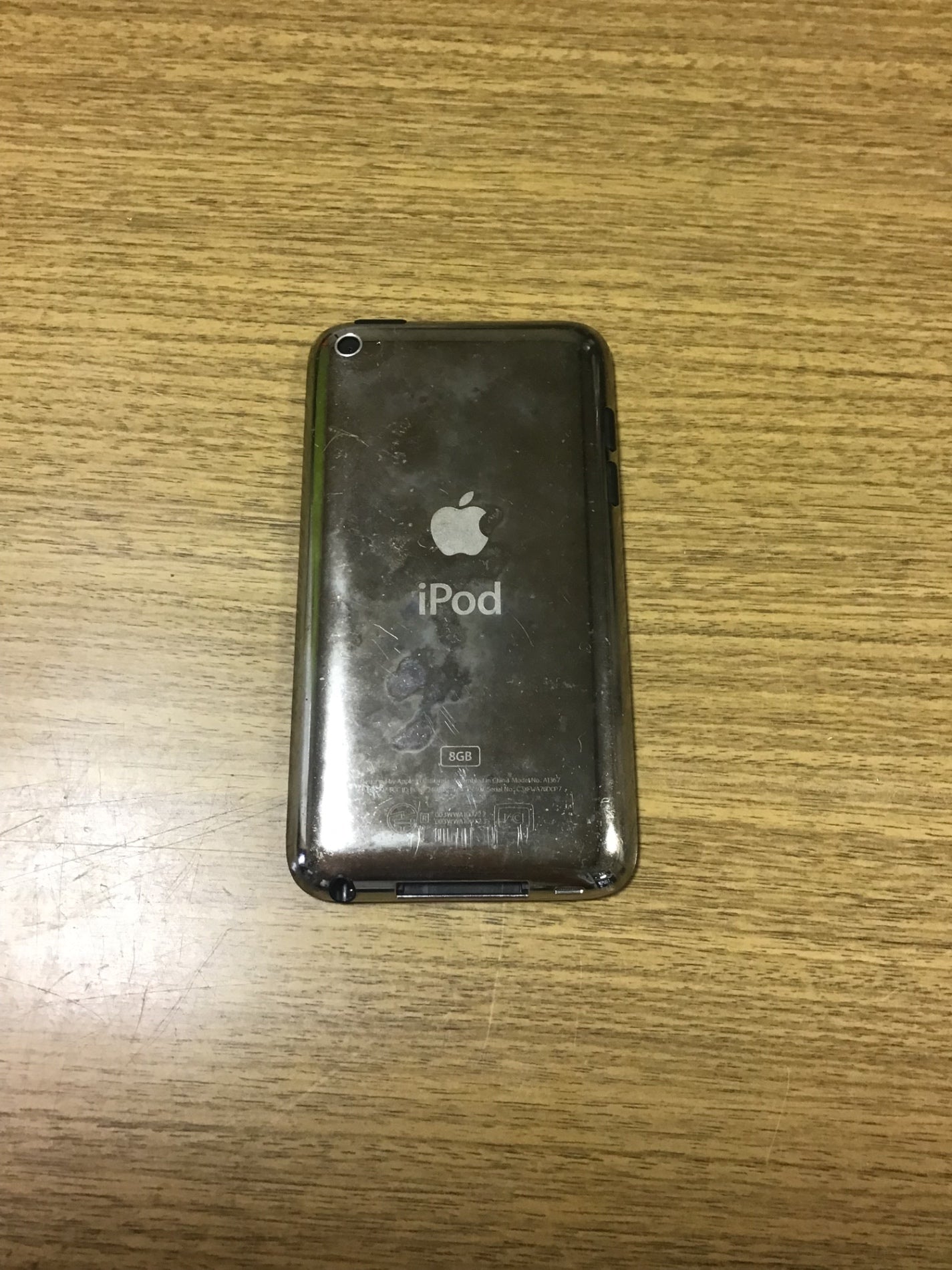 【深草店】iPod　touch　アップル　MC50J/A