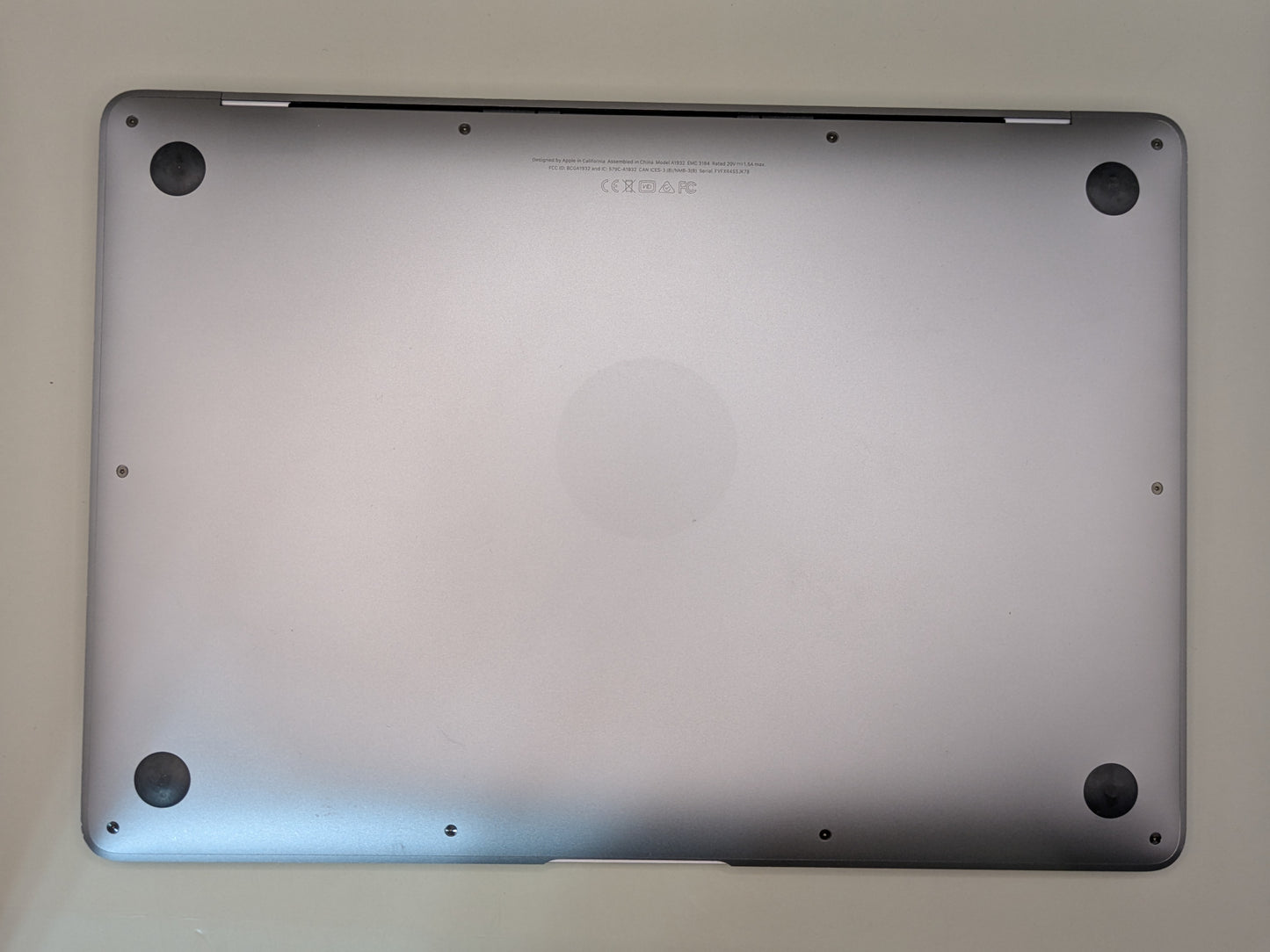 【倉庫保管】ノートPC Apple Computer A1932 Core i5 1.6GHz macOS Sonoma 14.8.2 8GB SSD 256GB 年製